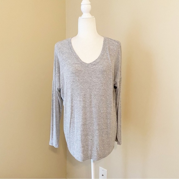 CAbi Serenity V Neck Oversized Gray Top #3052 - Small - Picture 1 of 12